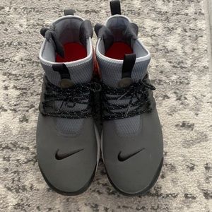 Nike Air Presto Mid